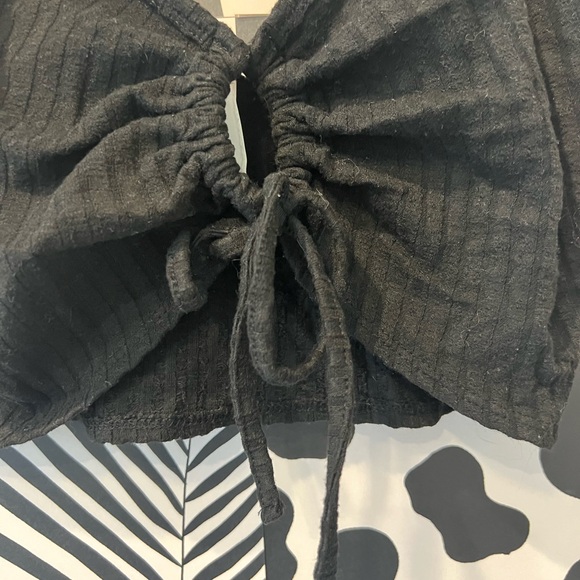 🖤H&M Black Cutout Ribbed S Top - Picture 2 of 4
